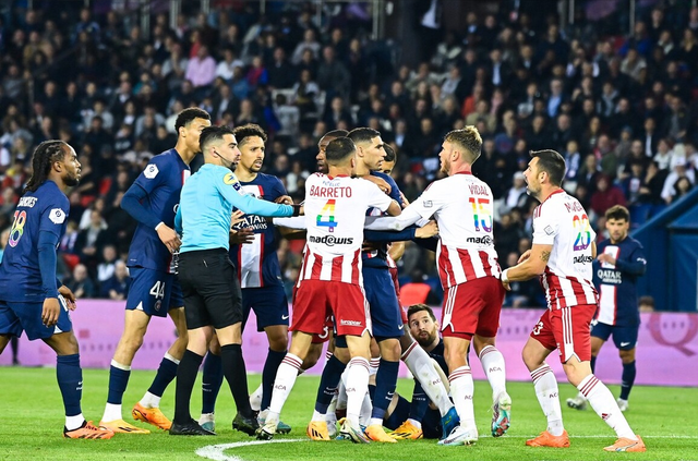  阿雅克肖主场攻势乏力遭尼斯全面压制