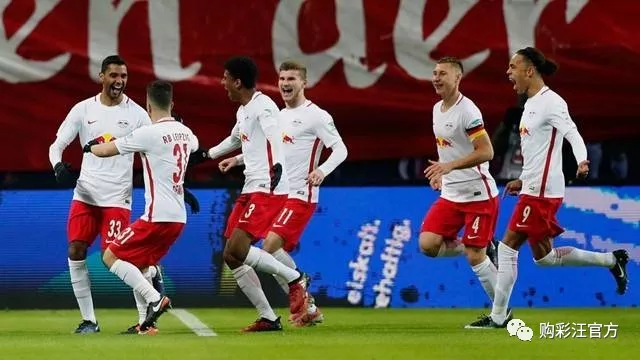  法兰克福主场强势，三球完胜巩固欧战席位